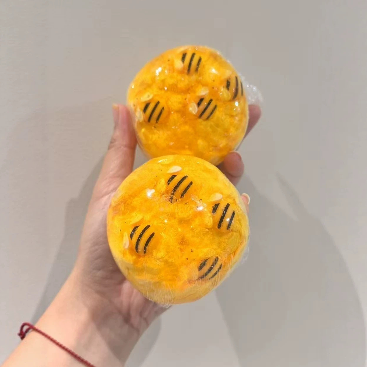 Bola antiestrés blandita con t - Party Games For Adults And Kids reseña y precio